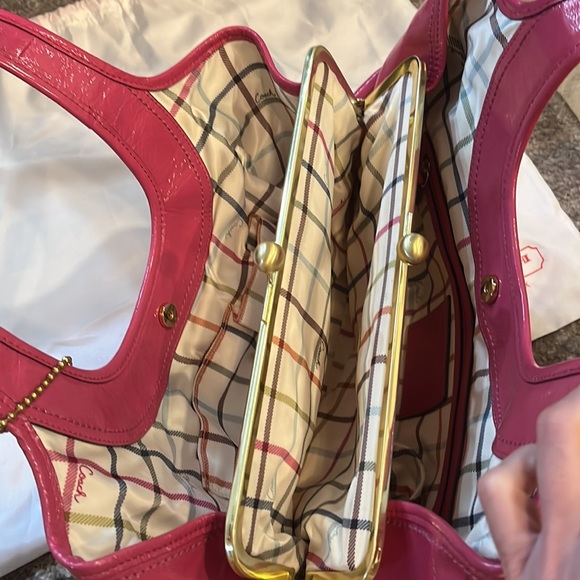 Coach patent leather ergo kisslock satchel - Picture 2 of 4